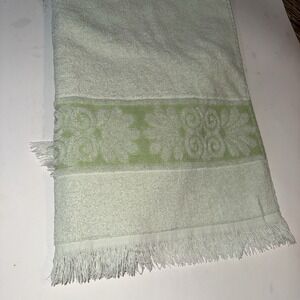 Monticello Cannon Vintage Towel 42"x22.5" light green Sculpted Floral Fringe